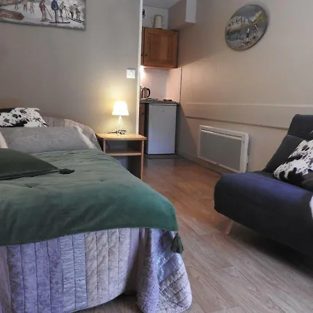 Les Myrtilles A 200m Des Pistes